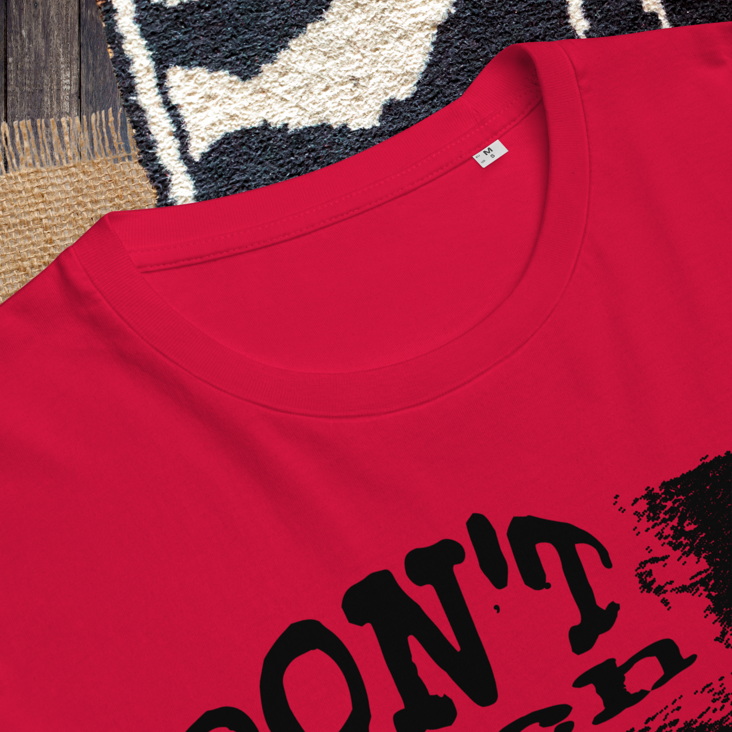 Uni Fair Trade 'Toxic' T-Shirt with the Theme of Black Humor and Hyperbole in Certified Quality⎜Caccao
