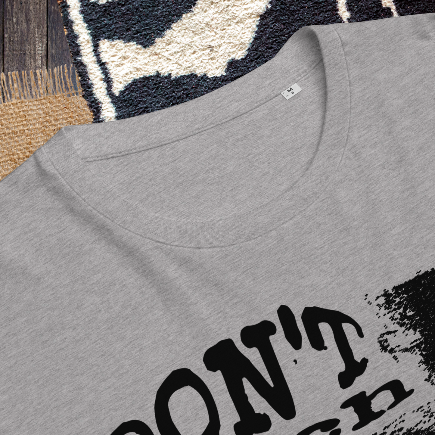 Uni Fair Trade 'Toxic' T-Shirt with the Theme of Black Humor and Hyperbole in Certified Quality⎜Caccao
