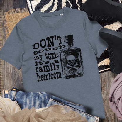 Uni Fair Trade 'Toxic' T-Shirt with the Theme of Black Humor and Hyperbole in Certified Quality⎜Caccao