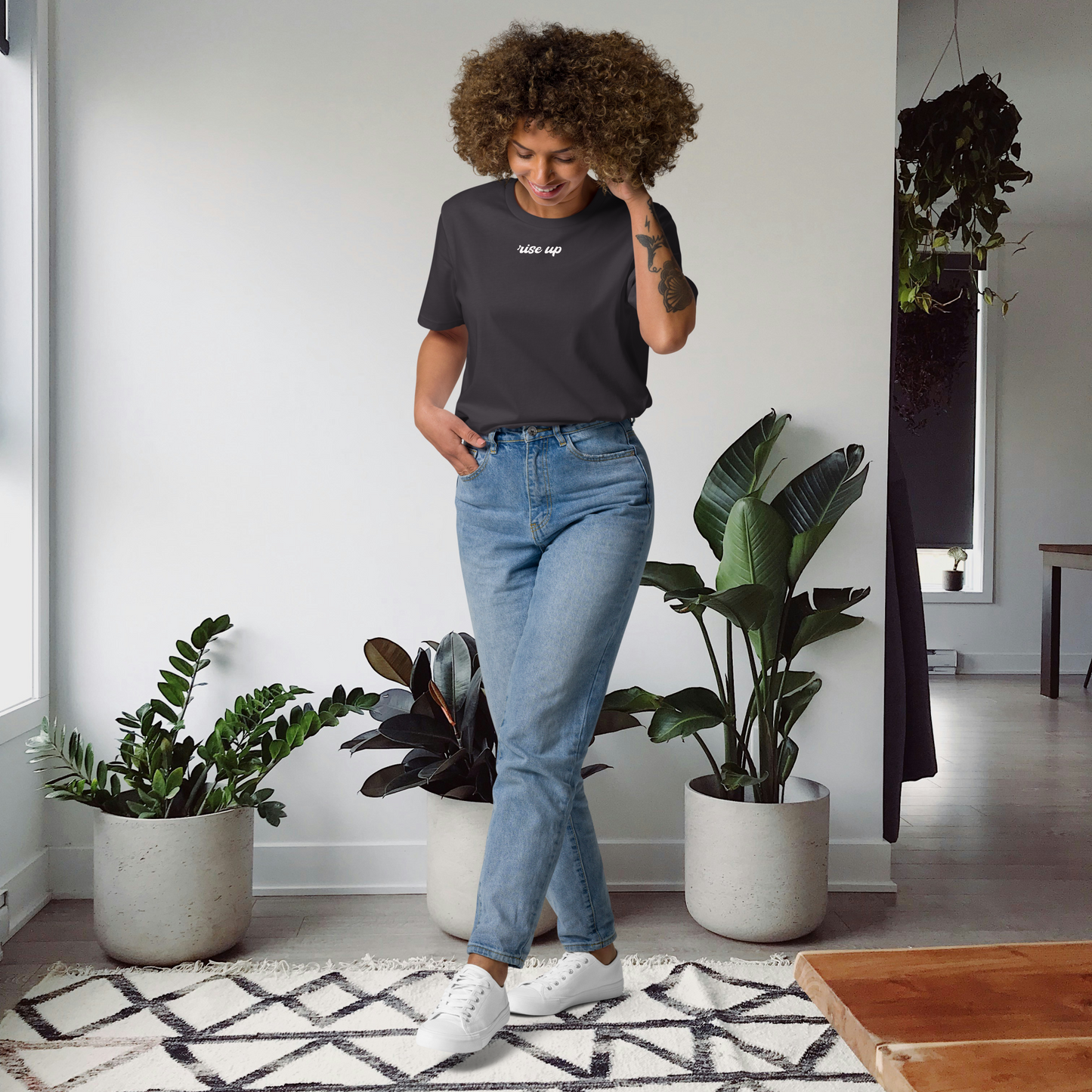 Minimalist Unisex "Rise Up" Organic Cotton T-Shirt: The Power of Simplicity and Courage │ Caccao
